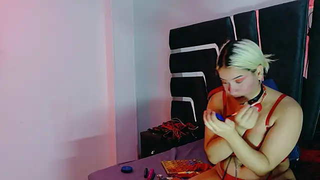 AliceandMax online show from 03-03-26, 01:39