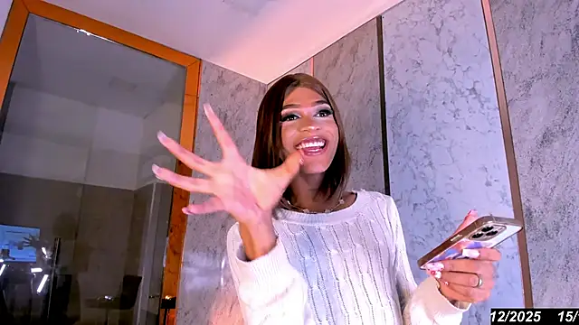 Keila Mendoza online show from 12-15-25, 08:24