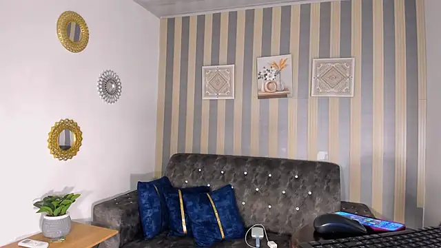 Keila Mendoza online show from 04-16-26, 10:01