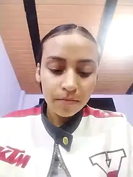 Snapshot of emma_ambar chatting on 02-19-25, 12:46 emma ambar online show from 02-19-25, 12:46