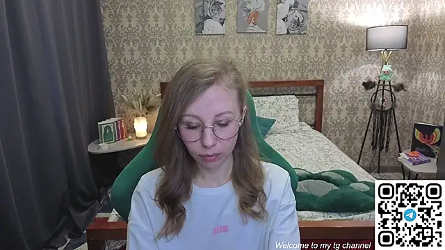 Lill Mary online show from 04-14-26, 02:06