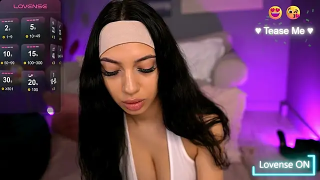 BetsyGonzale online show from 02-21-25, 04:18