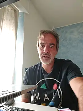 Snapshot of Marcolino183 chatting on 06-04-26, 07:25 Marcolino183 online show from 06-04-26, 07:25