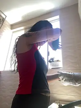 Snapshot of baby_lizy chatting on 02-27-26, 04:18 baby lizy online show from 02-27-26, 04:18