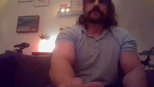 Snapshot of Mclozzz chatting on 10-11-25, 02:44 Mclozzz online show from 10-11-25, 02:44