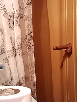 LargeDominoes online show from 03-23-26, 06:17