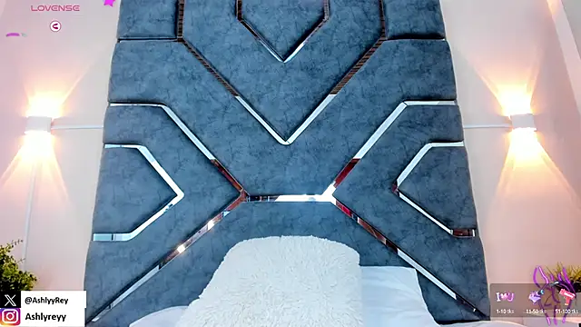 ashlyrey-1 online show from 01-21-25, 10:30