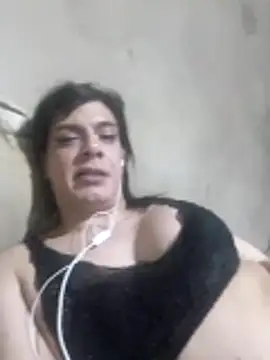 Snapshot of miaparcel chatting on 02-14-26, 08:33 miaparcel online show from 02-14-26, 08:33