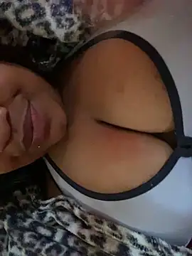 vic pretynhaa online show from 02-14-25, 01:18