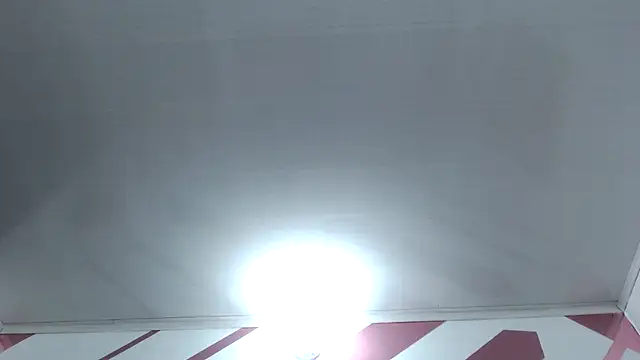 Kitten Hot  online show from 11-20-25, 03:18