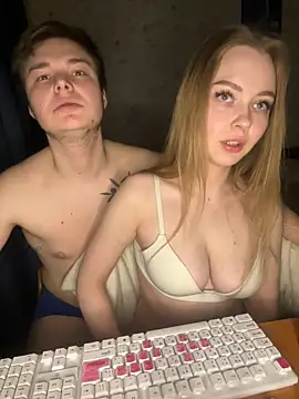 Family-Mm1 online show from 12-20-24, 09:17