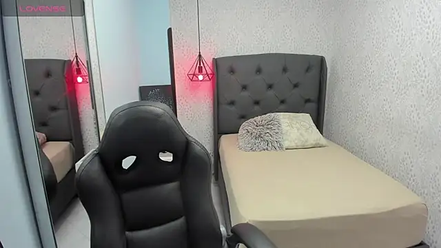 MAGNOLEROY online show from 02-09-26, 12:53