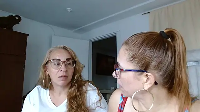 Snapshot of karlabarrera chatting on 06-03-26, 08:36 karlabarrera online show from 06-03-26, 08:36