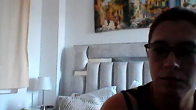 Snapshot of karlabarrera chatting on 06-25-26, 02:10 karlabarrera online show from 06-25-26, 02:10