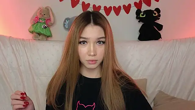 LuxuryGirl   online show from 02-27-25, 12:23