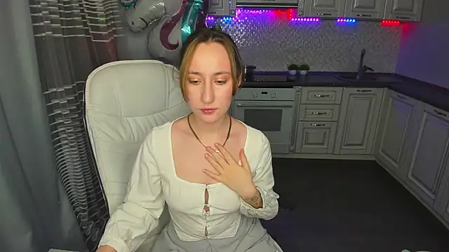 MelodyOfLovee online show from 02-06-25, 03:37