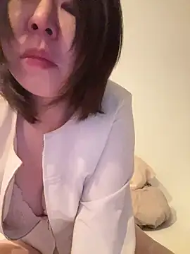 Yukimi- online show from 12-11-24, 09:34