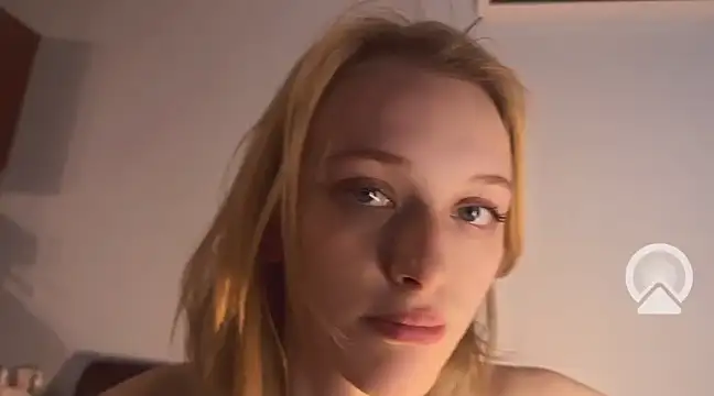 Evvie Summn1 online show from 12-10-24, 02:05