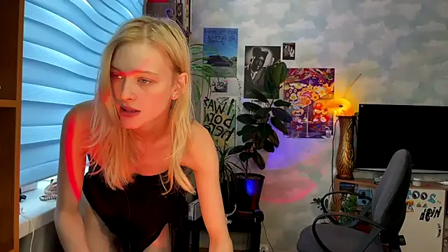 Evvie Summn1 online show from 02-23-25, 05:34