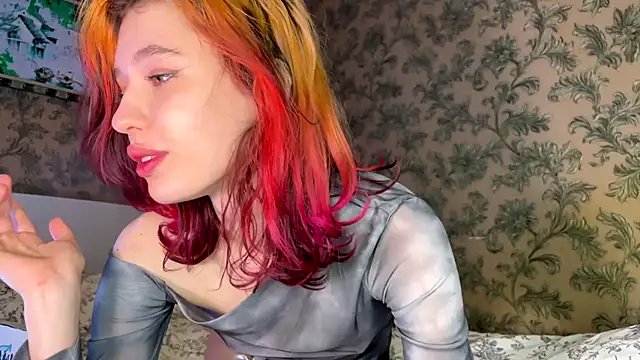 Evvie Summn1 online show from 03-10-25, 04:46