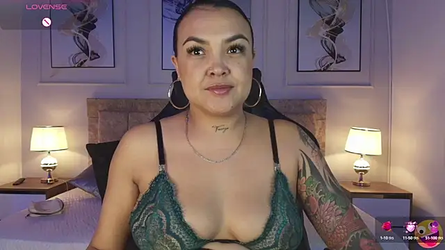 Snapshot of lyn_adamns chatting on 03-11-25, 11:26 lyn adamns online show from 03-11-25, 11:26