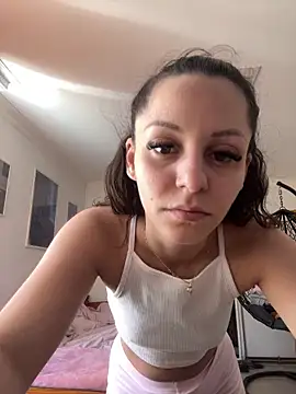 Chiara0102 online show from 05-29-26, 10:35