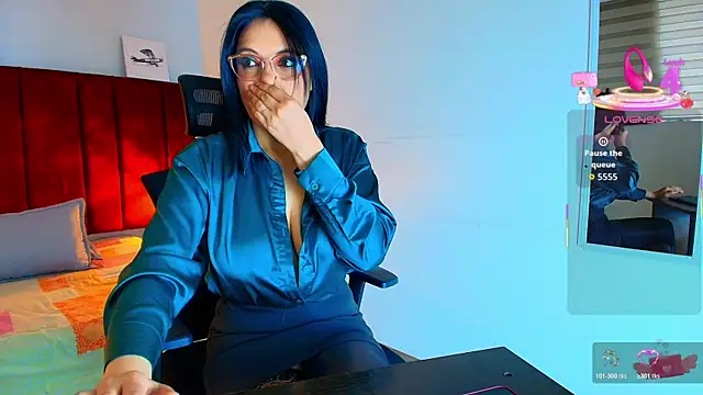 Zuzana21 online show from 10-28-25, 12:52