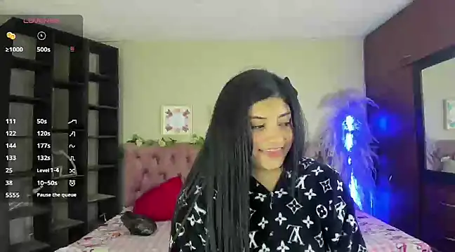 Lia Keen online show from 02-05-25, 07:42