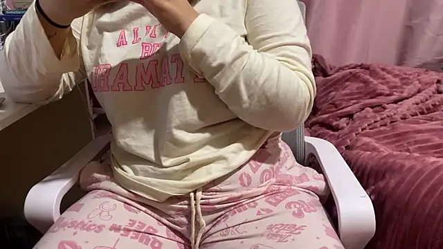 hannahcdmx online show from 11-08-25, 09:35