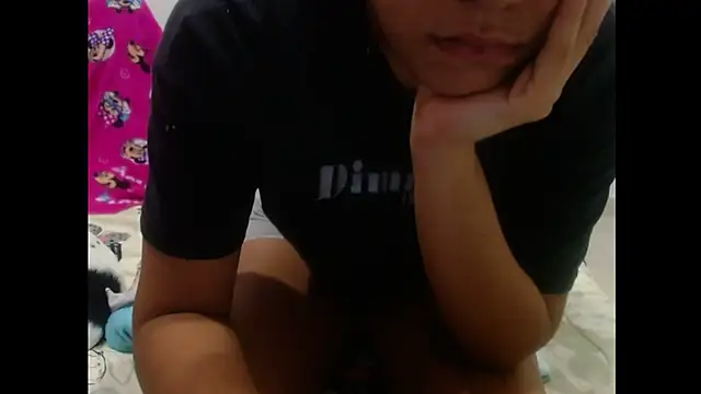 Snapshot of perverted_couple_- chatting on 02-22-25, 02:41 perverted couple - online show from 02-22-25, 02:41