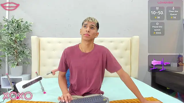 kieran derek online show from 03-23-25, 03:21