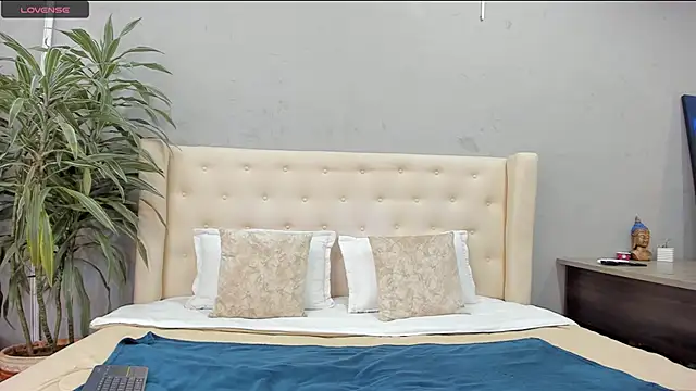 kieran derek online show from 10-10-25, 03:16