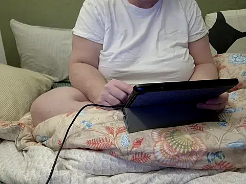 MarthaBriest online show from 12-22-25, 09:56