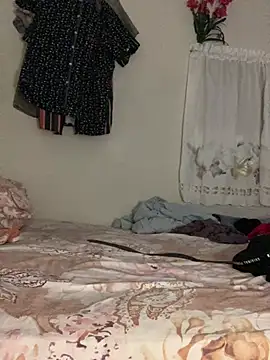 Snapshot of Johnras121 chatting on 02-11-26, 11:32 Johnras121 online show from 02-11-26, 11:32