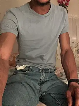 Snapshot of Johnras121 chatting on 02-22-26, 03:32 Johnras121 online show from 02-22-26, 03:32