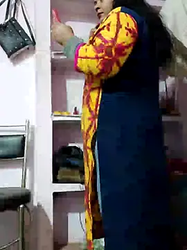 Snapshot of Sajd chatting on 01-02-25, 12:34 Sajd online show from 01-02-25, 12:34