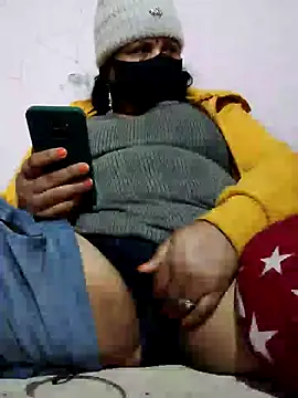 Snapshot of Sajd chatting on 01-04-25, 03:40 Sajd online show from 01-04-25, 03:40