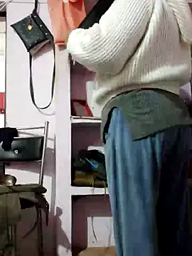 Snapshot of Sajd chatting on 01-05-25, 12:31 Sajd online show from 01-05-25, 12:31