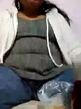 Snapshot of Sajd chatting on 01-05-25, 03:53 Sajd online show from 01-05-25, 03:53