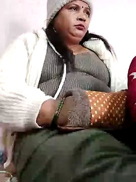 Snapshot of Sajd chatting on 01-08-25, 07:03 Sajd online show from 01-08-25, 07:03