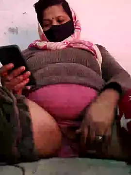 Snapshot of Sajd chatting on 01-13-25, 07:43 Sajd online show from 01-13-25, 07:43