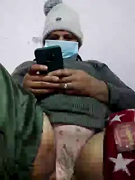 Snapshot of Sajd chatting on 01-17-25, 06:36 Sajd online show from 01-17-25, 06:36