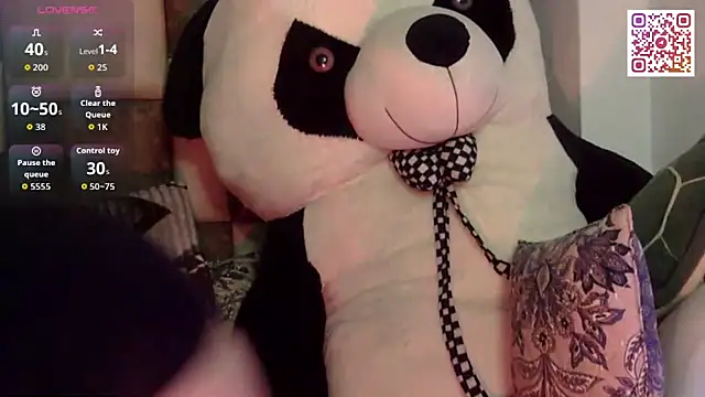 Snapshot of Tiny_lusty chatting on 02-20-26, 09:48 Tiny lusty online show from 02-20-26, 09:48