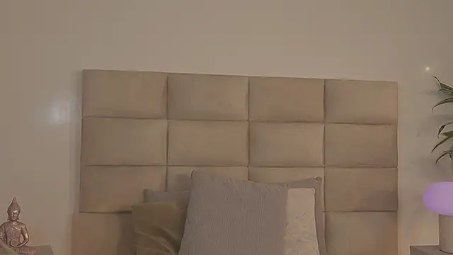 emma brooks1 online show from 02-06-26, 09:18