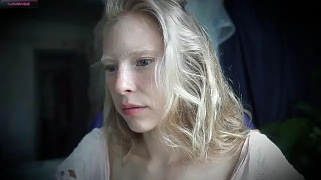Snapshot of _Phantom_thread_ chatting on 08-02-26, 11:52 Phantom thread online show from 08-02-26, 11:52