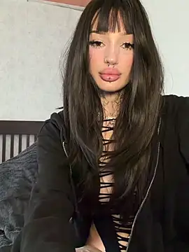 madelinexx online show from 05-10-26, 02:00