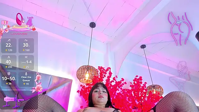 KimVelezz online show from 09-10-25, 07:03