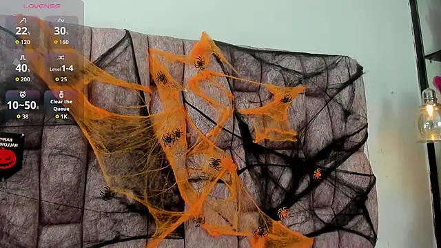 britanny-collyns online show from 10-31-25, 07:48