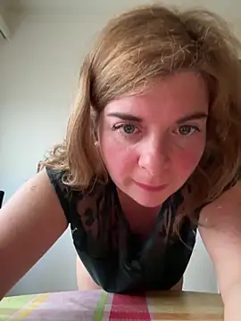 Snapshot of Lombada chatting on 02-21-26, 08:04 Lombada online show from 02-21-26, 08:04