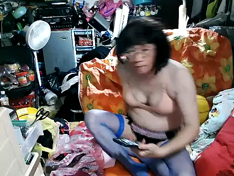 Snapshot of jamescheng27390 chatting on 04-08-26, 10:59 jamescheng27390 online show from 04-08-26, 10:59